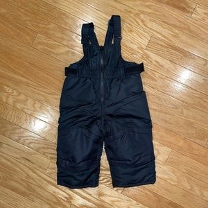 Cat & Jack snow pants. Black. Size 12 Months. NWOT. Never worn.